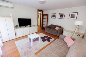 Mirror Apartment